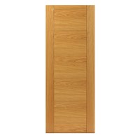 Tigris Oak pre-finished 35x1981x686mm internal door is made from real oak veneer. It is supplied fully finished with quality varnish. It has 5 ladder style panels with real wood grooves. This door benefits from solid core construction.